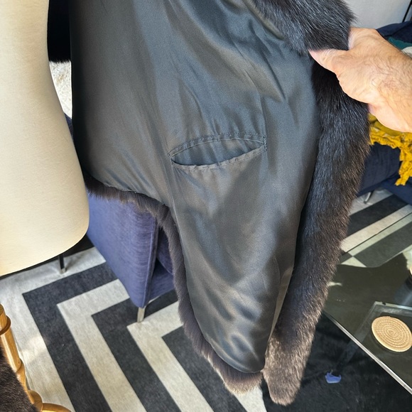 Bob Mackie RARE Oversized Fox Fur Stole Wrap Shawl. 9ft! - Picture 8 of 16